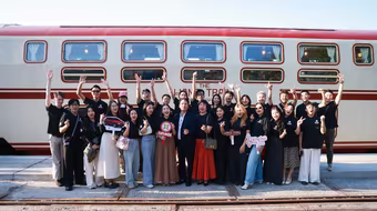 Thí sinh "Tiếng hát Hà Nội 2025" đi tàu trải nghiệm văn hóa Thăng Long – Kinh Bắc