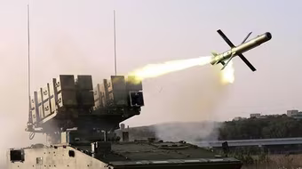 [ẢNH] Trung Quốc bắn tên lửa sát thủ đe dọa hủy diệt xe tăng M1A2 Abrams đảo Đài Loan