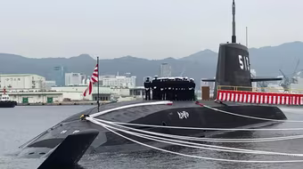 Nhật Bản biên chế tàu ngầm tấn công 'Đại kình' cực hiện đại