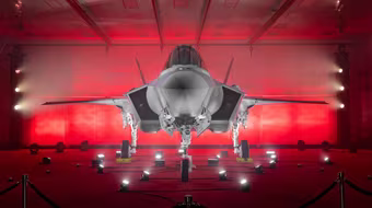 Chiếc tiêm kích tàng hình F-35 đầu tiên của Ba Lan được Mỹ cho ra mắt