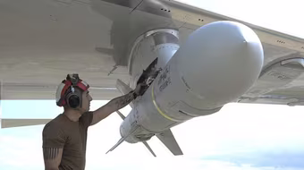 Tên lửa AGM-84 và vai trò trong chiến lược tác chiến tầm xa của Mỹ