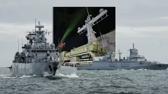 Đức lắp tên lửa phòng không IRIS-T cho hộ vệ hạm tối tân