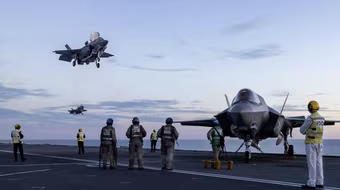 Hàng không mẫu hạm Anh lập kỷ lục mới với 24 tiêm kích F-35B