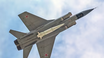 Nga tuyên bố phá âm mưu đánh cắp tiêm kích MiG-31 mang tên lửa Kinzhal