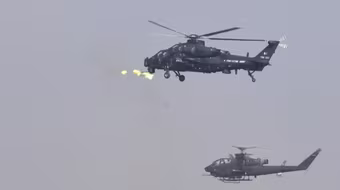 Pakistan khoe sức mạnh trực thăng tấn công với Z‑10ME-II Trung Quốc và AH-1F Cobra Mỹ