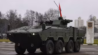 Belarus khẳng định năng lực lục quân khi biên chế thiết giáp BTR V2 8×8 hiện đại