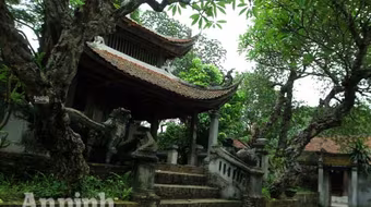 Sự trở về kỳ diệu của tấm bia đá cổ biết “bay”