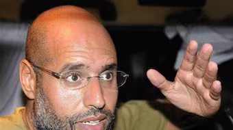 Con trai Gaddafi muốn đầu hàng