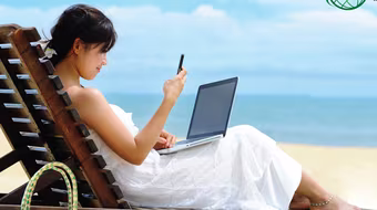 Tắm biển thỏa thích, lướt 3G miễn phí