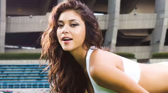 Vẻ đẹp lai hút hồn của kiều nữ làng đấu vật