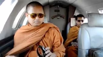 Một nhà sư bị nghi có đến 7... cô nhân tình, 41 tài khoản ngân hàng