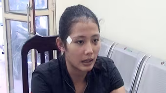 Lộ rõ chân tướng cô hàng nước xinh đẹp