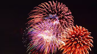 TP.HCM: Màn pháo hoa chào đón năm mới 2014 đẹp lung linh