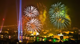 Hân hoan chào đón năm mới Giáp Ngọ trên mọi miền Tổ quốc