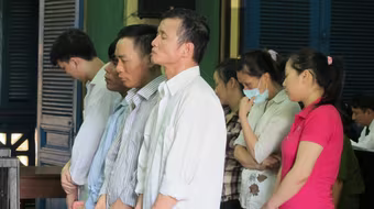 Các bị cáo tại phiên tòa