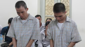 Bắt quả tang 6 cặp đôi mua bán dâm, quản lý nhà nghỉ hết đường chối cãi