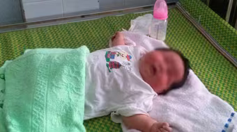 Quảng Nam: Mẹ 102kg sinh bé nặng 6,5kg