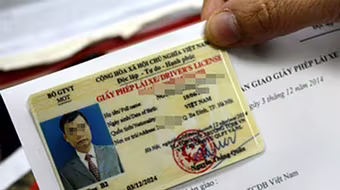 Bằng lái xe hạng B sẽ được giữ nguyên thời hạn 10 năm