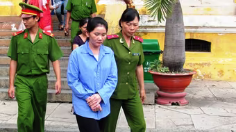 Chuyện người đàn bà quê mùa đốt chết chồng vì bị bạo hành ròng rã