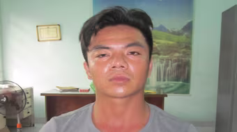 Đã "ghẹo gái" còn hung hăng đánh người, bị đâm chết