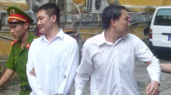 Tự xưng là cán bộ thanh tra xây dựng, dọa nạt vòi vĩnh tiền của dân