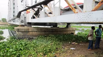 Thi thể nam thanh niên trôi lềnh bềnh trên sông Sài Gòn