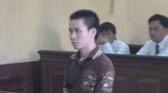 Giết người vì chuyện để xe trước nhà người khác