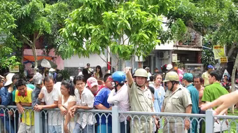 Phát hiện thi thể nam sinh trôi trên kênh Nhiêu Lộc