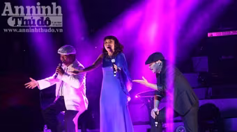 "Cháy" Cây đàn Chapi trong đêm nhạc tại Cung VHHN Việt- Xô