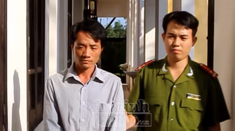 Giả phóng viên, vào ủy ban xã lừa tiền…hụt