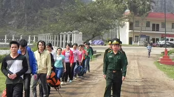 Bắt giữ đối tượng đưa người ra nước ngoài trái phép