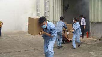 Diễn tập cứu nạn tại khu hành chính công ty sen vòi Viglacera 