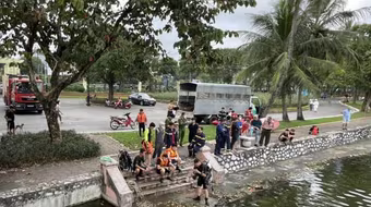 Đã tìm thấy thi thể cháu bé đuối nước tại hồ Công viên Thống Nhất