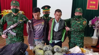 Phi vụ 12 kg thuốc phiện và 12.000 viên ma túy tổng hợp