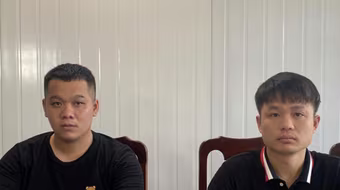 Tạm giữ hình sự hai du khách hành hung nhân viên bảo vệ Chùa Hương