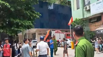 Kịp thời xử lý vụ cháy phòng ngủ tại một căn hộ ở tòa nhà 262 Nguyễn Huy Tưởng