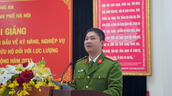 Huấn luyện nghiệp vụ chữa cháy, cứu nạn cho Cảnh sát cơ động