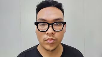 Ăn cắp điện thoại khi đi chơi game