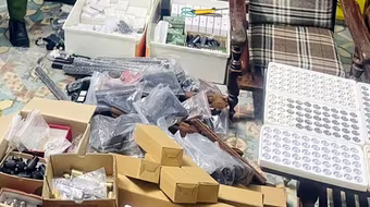 Bắt quả tang đối tượng đang giao dịch nhiều linh kiện lắp ráp súng tự chế