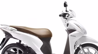 Công an quận Tây Hồ tìm người biết thông tin vụ tai nạn giao thông