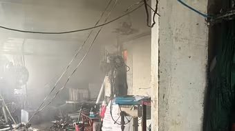 Kịp thời khống chế vụ cháy xưởng gia công cơ khí ở huyện Thanh Trì