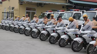 Chiêm ngưỡng dàn mô tô hiện đại vừa được trang bị của Cảnh sát giao thông Công an Hà Nội 