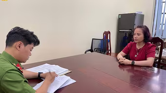 Hai chủ quán karaoke mua bán người dưới 16 tuổi