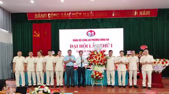 Phát huy vai trò nòng cốt, xây dựng lực lượng vững mạnh toàn diện 