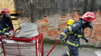 Thực tập phương án chữa cháy, cứu nạn tại khu dân cư