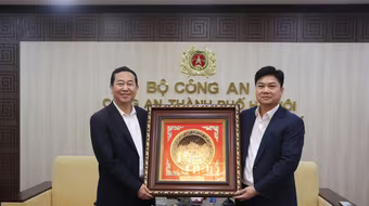 Tăng cường hợp tác phòng chống tội phạm giữa Công an Hà Nội và Công an tỉnh Quý Châu