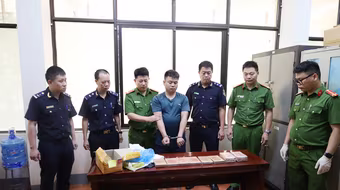 Bắt 3 đối tượng buôn ma túy xuyên quốc gia
