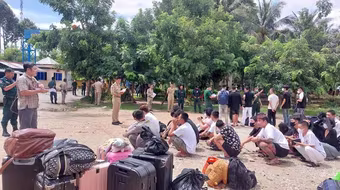 Tiếp nhận nhiều đối tượng liên quan đường dây lừa đảo qua mạng tại Campuchia