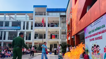 Tăng cường kỹ năng phòng cháy, chữa cháy và cứu nạn cứu hộ cho học sinh Trường tiểu học Phú Đô