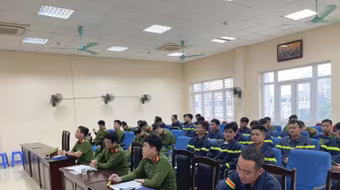 Thi đua gắn với nhiệm vụ chuyên môn, xây dựng đơn vị kiểu mẫu